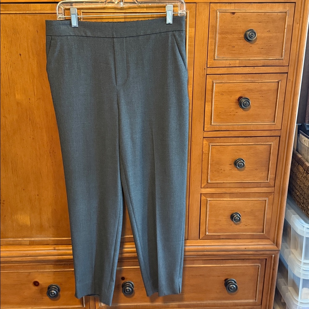 Banana Republic Factory Hayden Pant - Gray, Elastic Back, Ankle Length - Size 8P